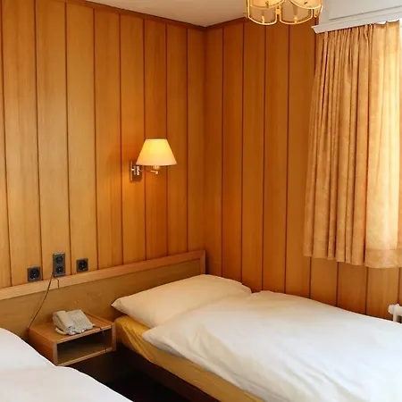 Hotell Elite Crans-Montana